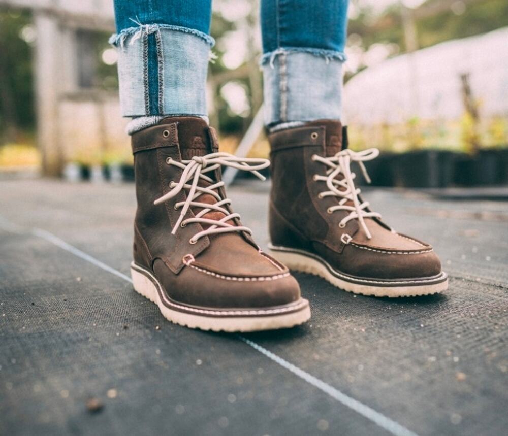 Kodiak Whitton Women’s 6" Leather Moc Toe Boots Brown Size 8M New